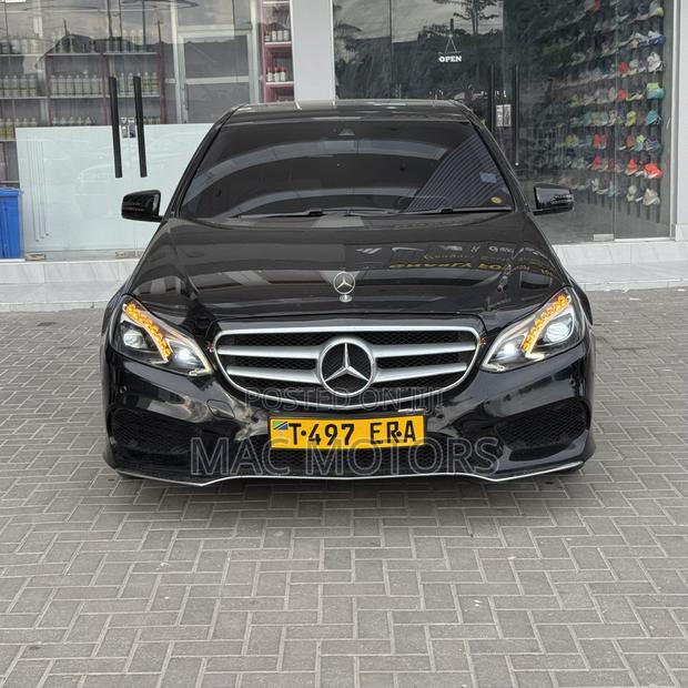 Mercedes-Benz E200 2015 Black