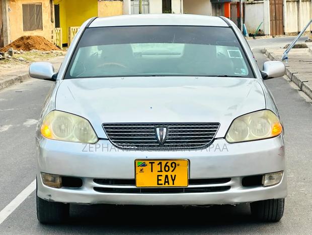 Toyota Mark II 2004 Silver