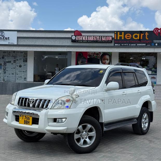 Toyota Land Cruiser Prado 2003 White