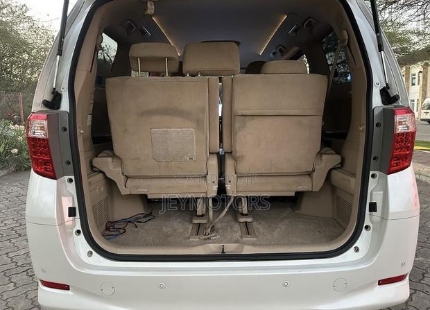 Toyota Alphard 2007 White
