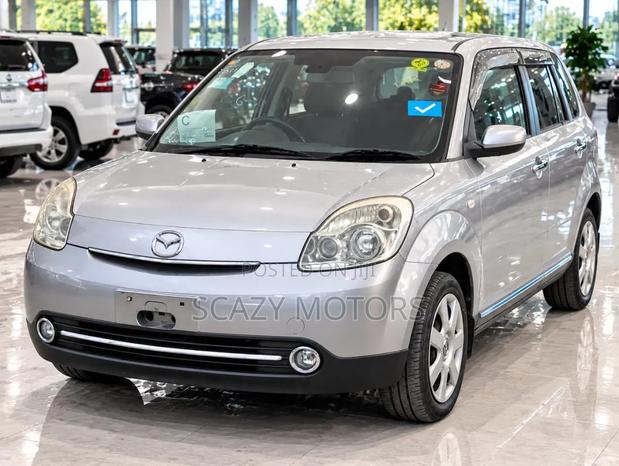 Mazda Verisa 2009 Silver
