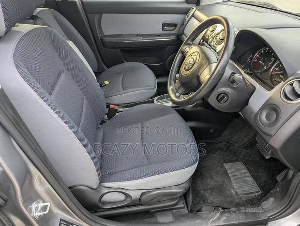 Mazda Verisa 2009 Silver