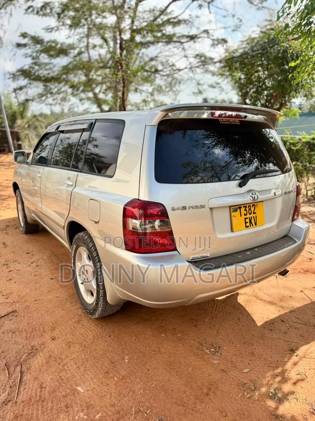 Toyota Kluger 2008 Silver