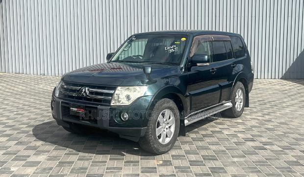 Mitsubishi Pajero 2006