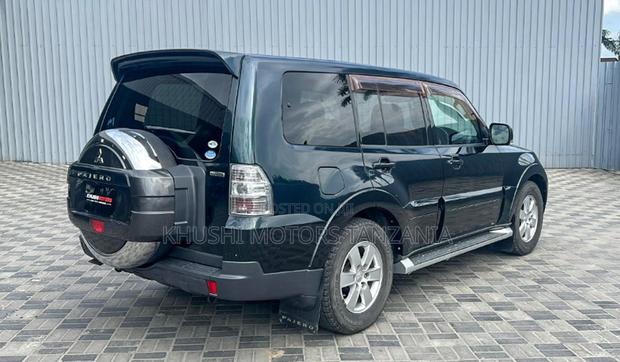 Mitsubishi Pajero 2006