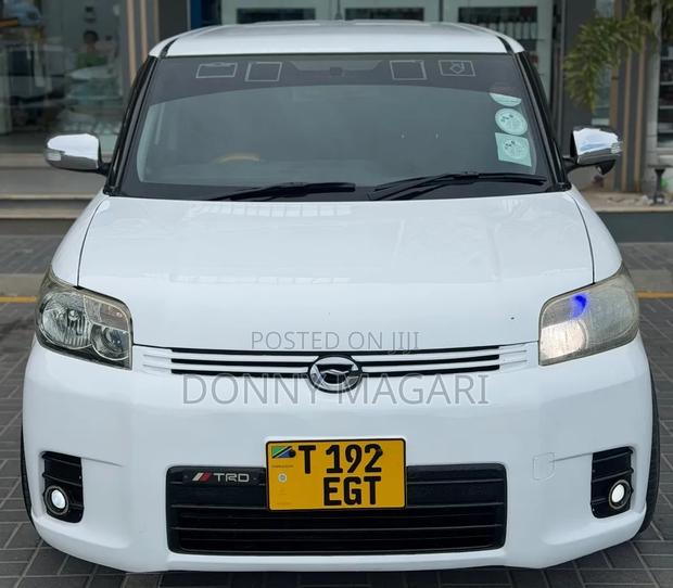Toyota Corolla Rumion 2008 White