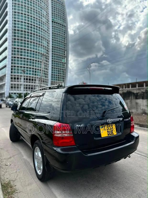 Toyota Kluger 2004 Black