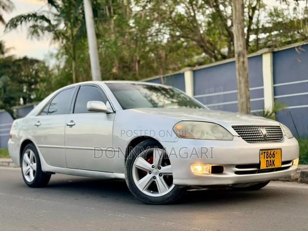 Toyota Mark II 2003 Silver