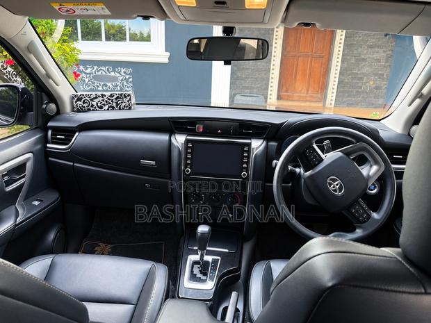 Toyota Fortuner 2.4 D AWD 2022 Gray
