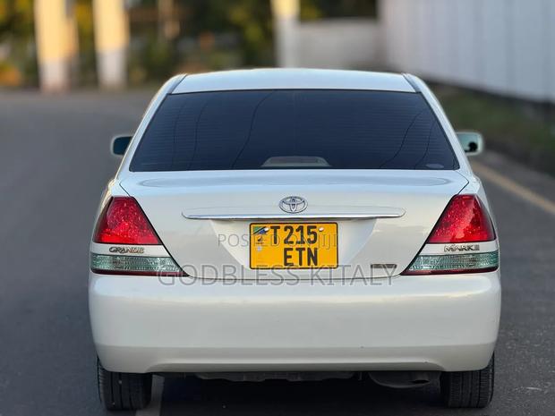 Toyota Mark II 2.0 RWD 2004 White