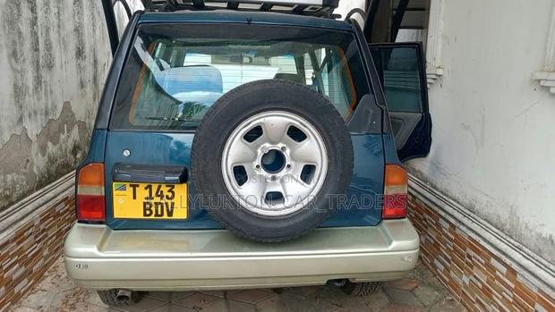 Suzuki Escudo 2005 Blue