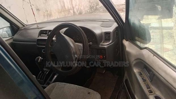Suzuki Escudo 2005 Blue