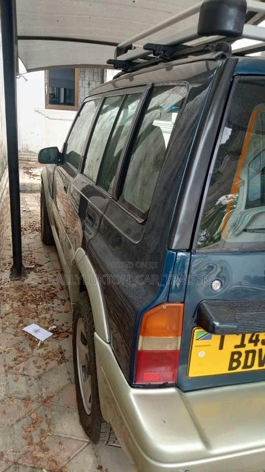 Suzuki Escudo 2005 Blue