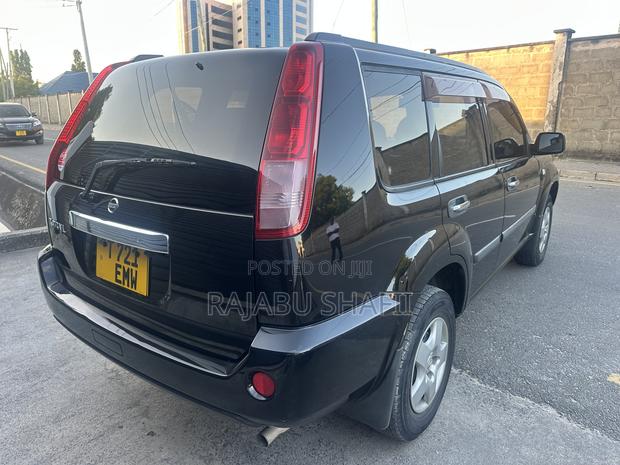 Nissan X-Trail 2.0 2007 Black