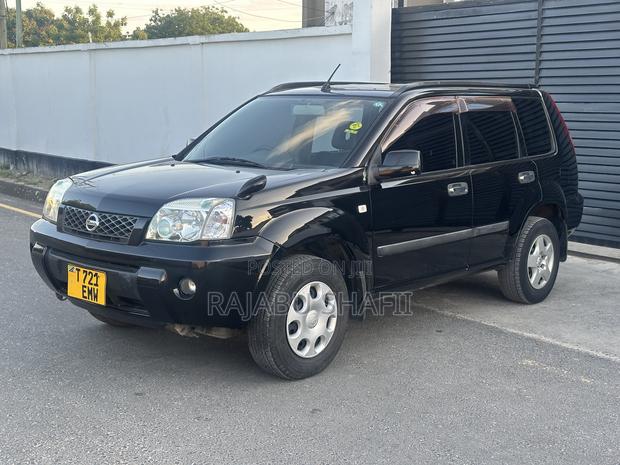 Nissan X-Trail 2.0 2007 Black