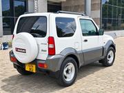 Suzuki Jimny 2000 White for sale