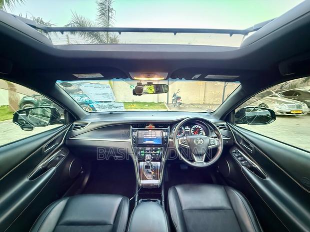 Toyota Harrier 2.0 2017 Black