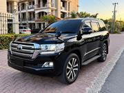 Toyota Land Cruiser 4.6 V8 ZX 2017 Black for sale