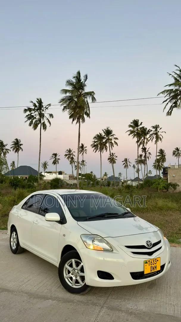 Toyota Belta 2007 Black