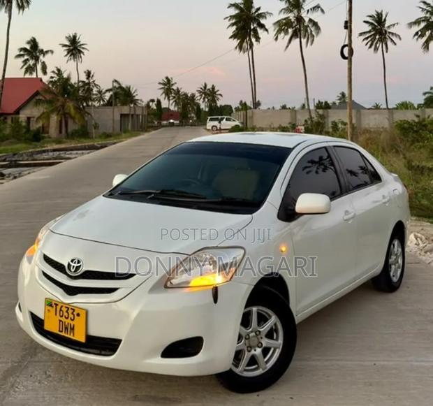 Toyota Belta 2007 Black