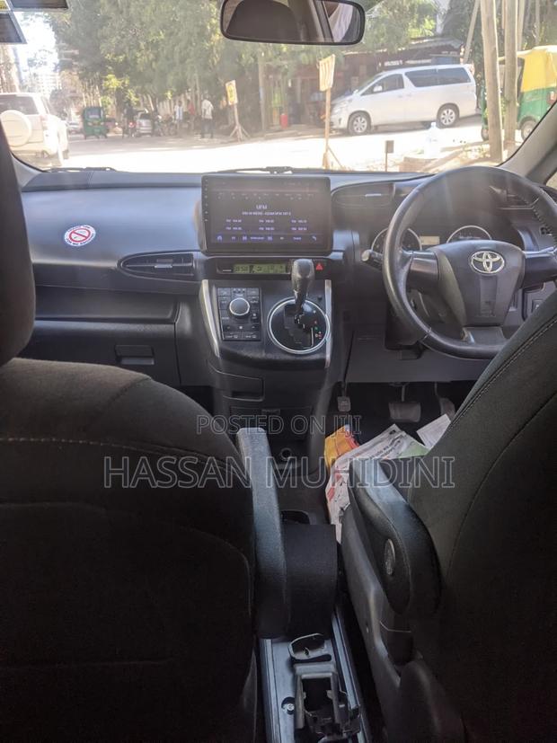Toyota Wish 2006 White
