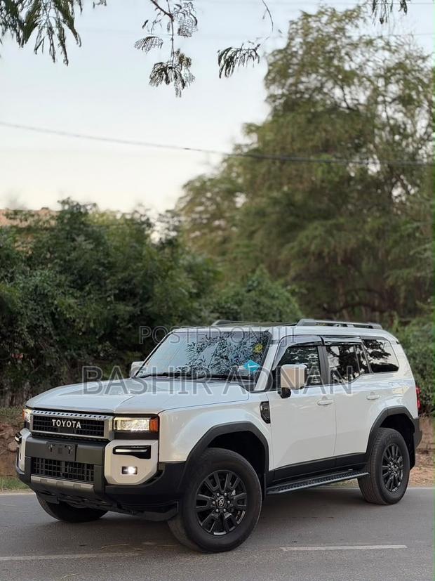 Toyota Land Cruiser LC250 2025 White
