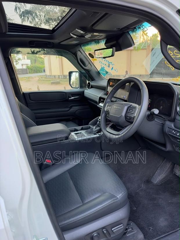 Toyota Land Cruiser LC250 2025 White