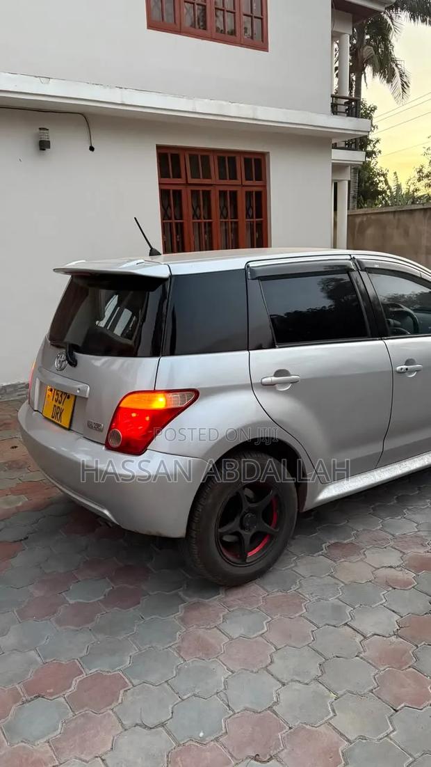 Toyota IST 2007 Silver