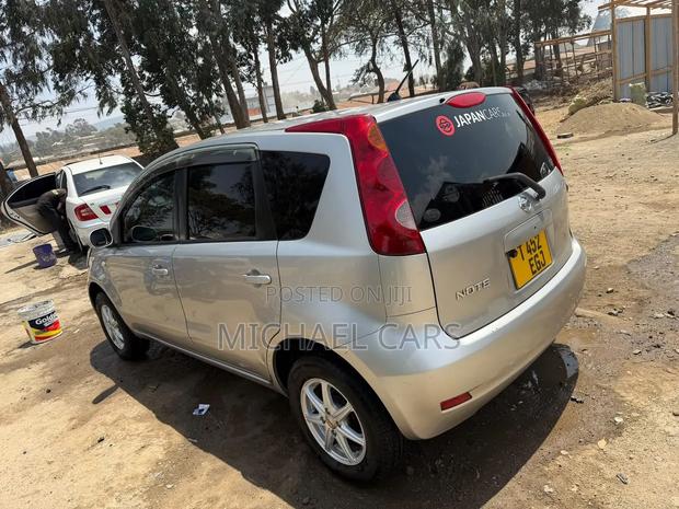 Nissan Note 2013 Silver