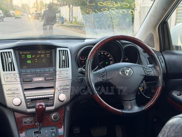Toyota Harrier 2007 White