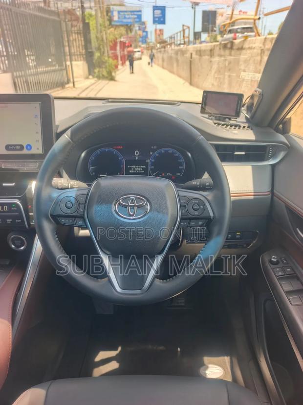 Toyota Harrier G 2024 Black