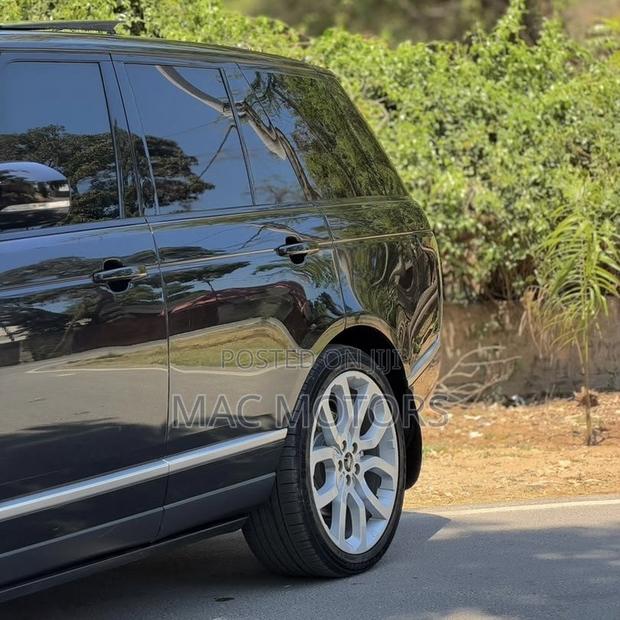 Land Rover Range Rover Vogue 2015 Black