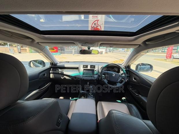 Toyota Crown 2009 Gray