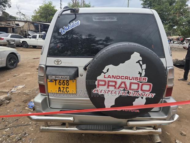 Toyota Land Cruiser Prado 1997 Beige