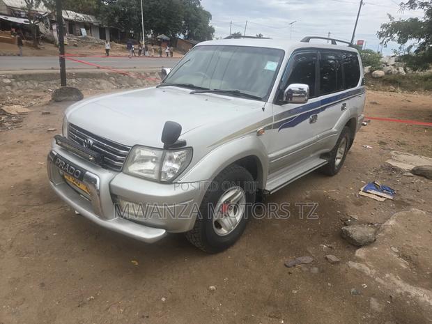 Toyota Land Cruiser Prado 1997 Beige