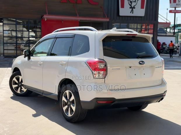 Subaru Forester 2016 Pearl
