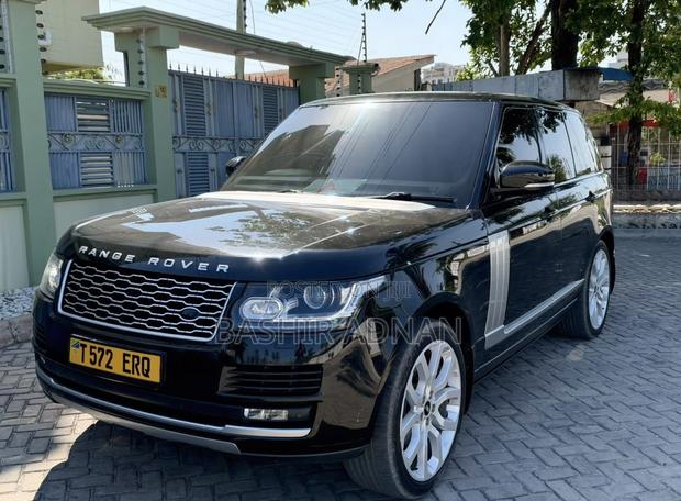 Land Rover Range Rover Vogue 2015 Black
