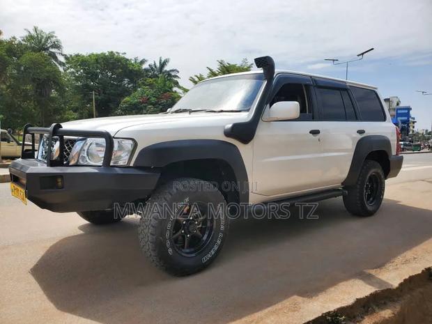 Nissan Patrol 2015 White