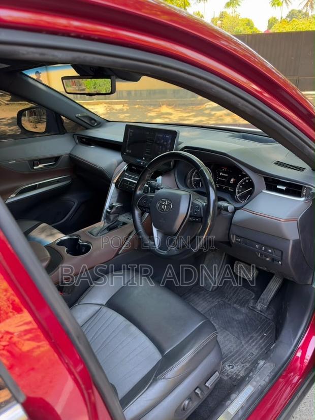 Toyota Harrier Z 2021 Maroon