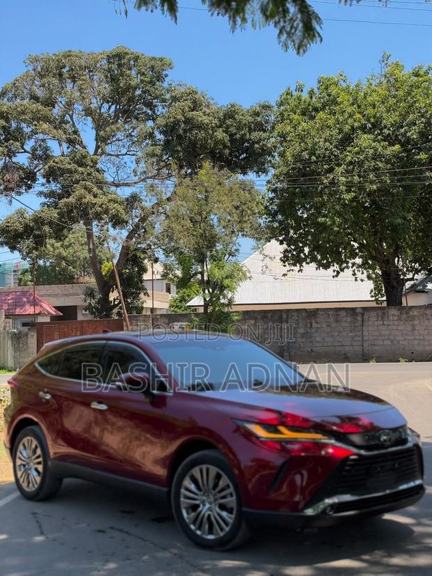Toyota Harrier Z 2021 Maroon