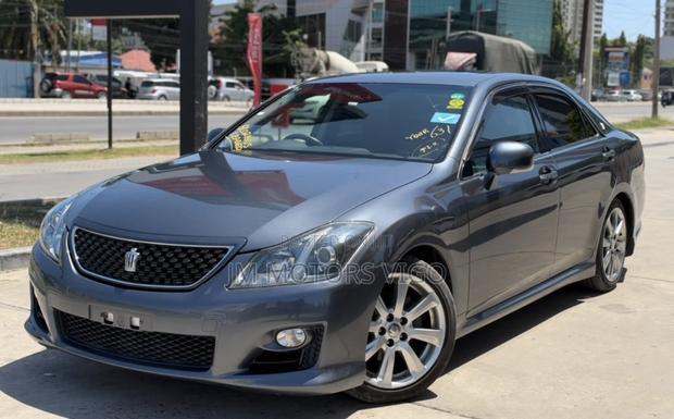 Toyota Crown 2009 Gray