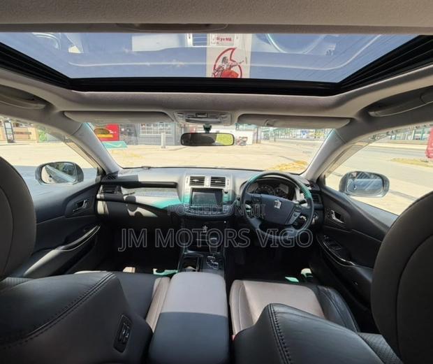 Toyota Crown 2009 Gray