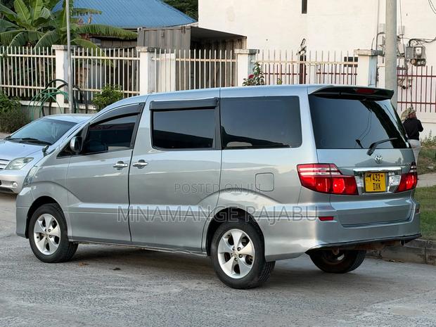 Toyota Alphard 2007 Silver