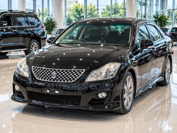 Toyota Crown 2009 Black