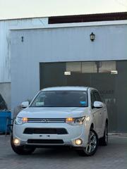 Mitsubishi Outlander 2.0 PHEV AWD 2015 White for sale