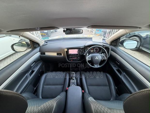 Mitsubishi Outlander 2.0 PHEV AWD 2015 White