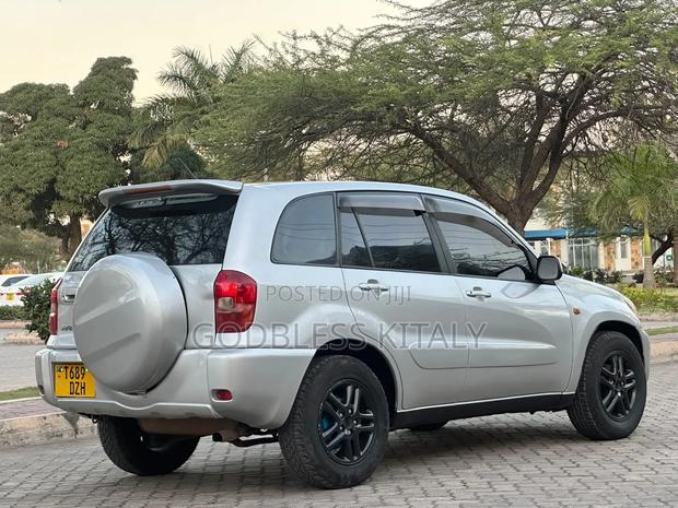 Toyota RAV4 1.8 2004 Silver
