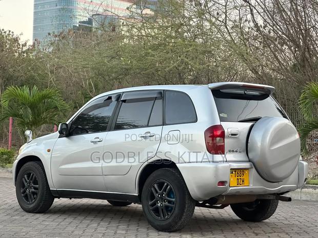 Toyota RAV4 1.8 2004 Silver