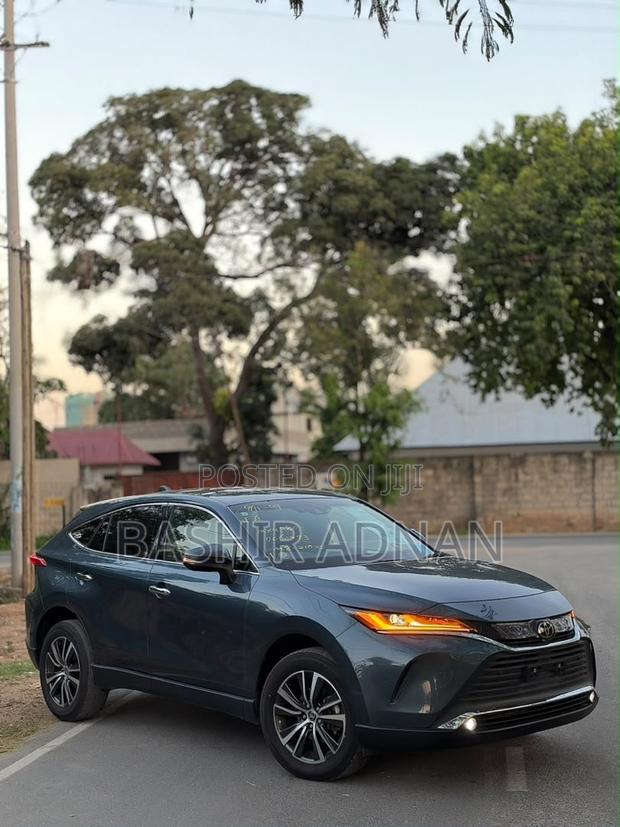 Toyota Harrier 2.0 2021 Gray
