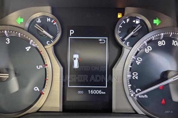Toyota Land Cruiser Prado 2023 Pearl